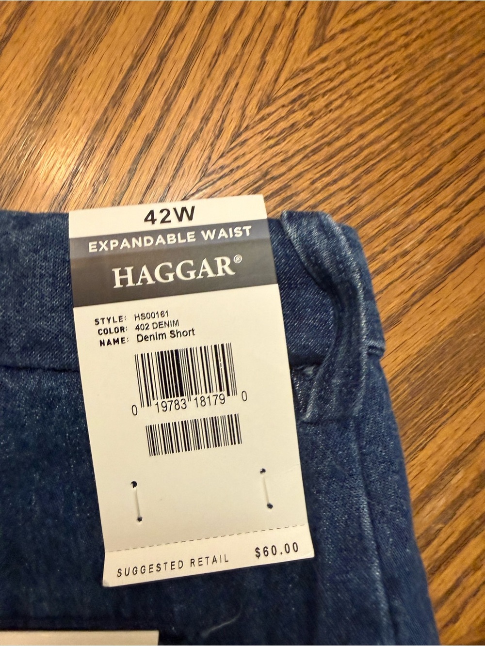 New with Tags Haggar Men's Denim Shorts - Dark Blue - Picture 3 of 7
